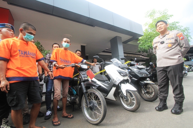 Nasib Residivis Curanmor Hy, 38, dan OS benar-benar sial, ketika hendak mencuri motor malah ketahuan dan berhasil ditangkap polisi.