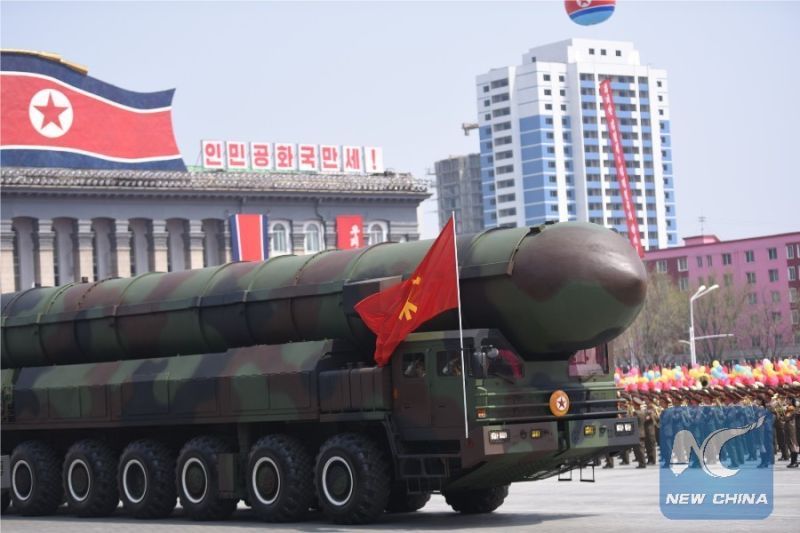 Ilustrasi - Parade militer Tentara Rakyat Korea di Pyongyang, ibu kota Korea Utara, pada 15 April 2017 antara lain mempertontonkan peluru kendali.