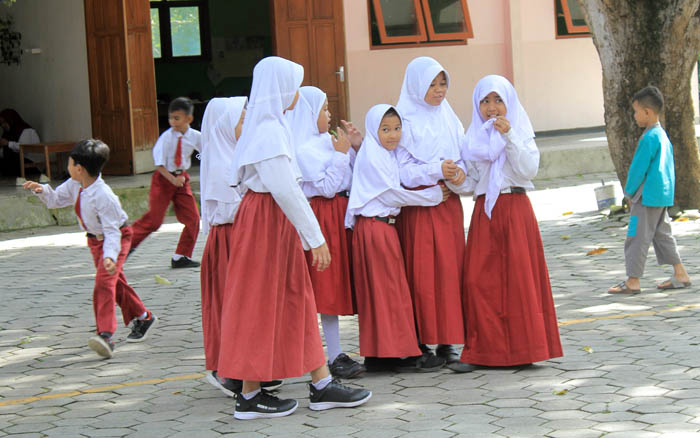 Ilustrasi foto: Komisi D Ponorogo bakal menggelar rapat dengar pendapat terkait pelaksanaan PPDB dan kualitas pendidikan bersama Dinas Pendidikan setempat hari ini (21/6). (AJI PUTRA/JAWA POS RADAR PO