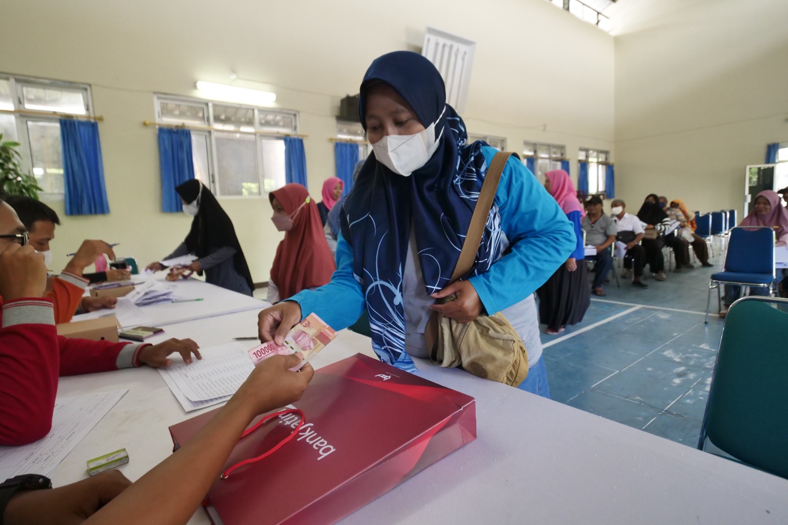 BANSOS: BLTD tahap II disalurkan kepada 2.800 KPM di Kota Madiun. (DISKOMINFO UNTUK RADAR MADIUN)