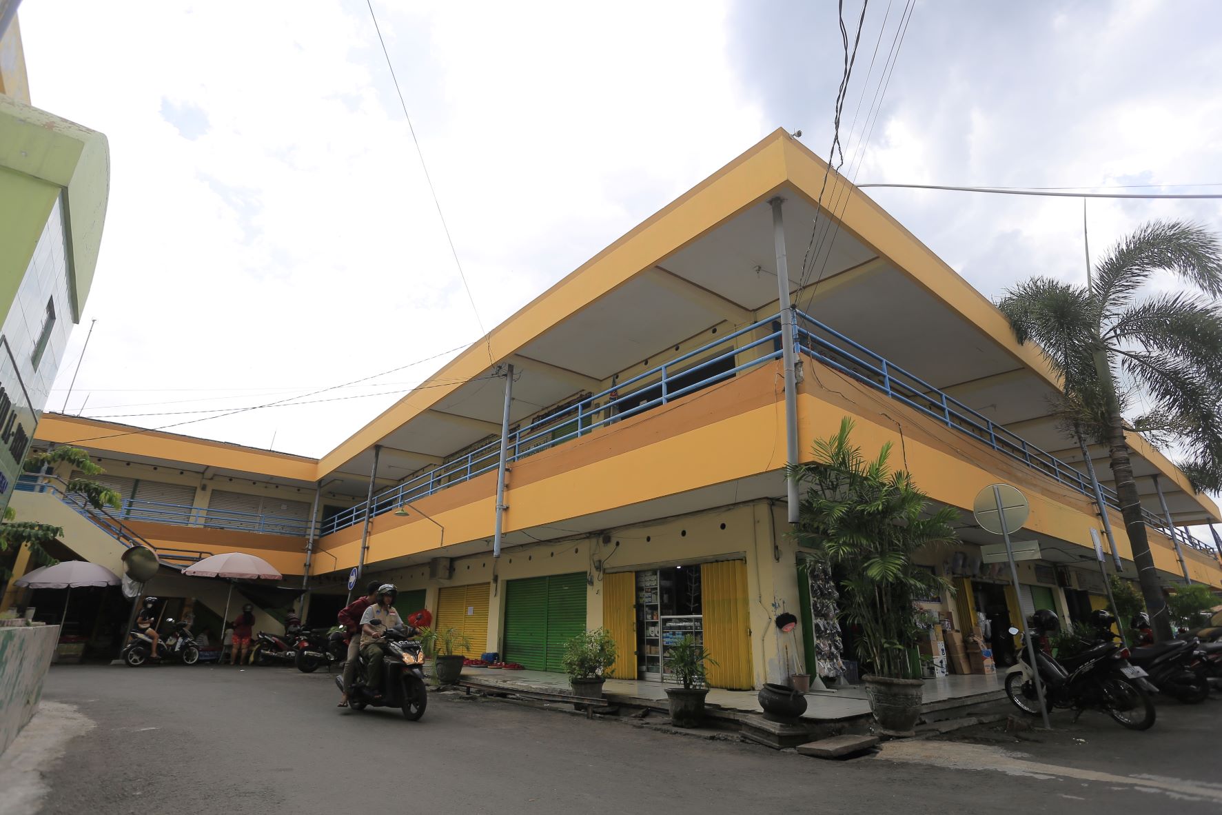Pasar Sleko. (BAGAS BIMANTARA/RADAR MADIUN)