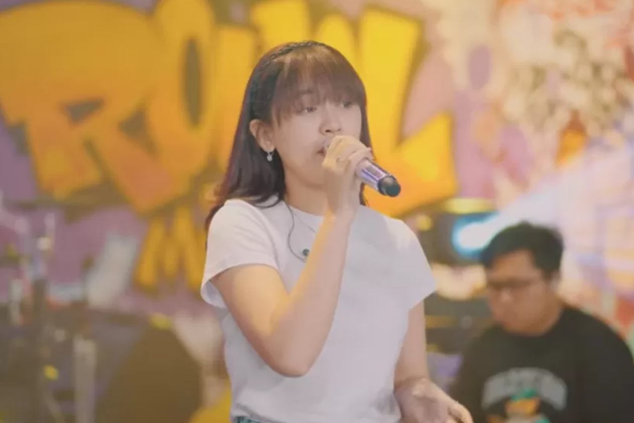 PENYANYI BERBAKAT: Happy Asmara merilis lagu baru yang berjudul Sadar Posisi. (JAWAPOS.COM)