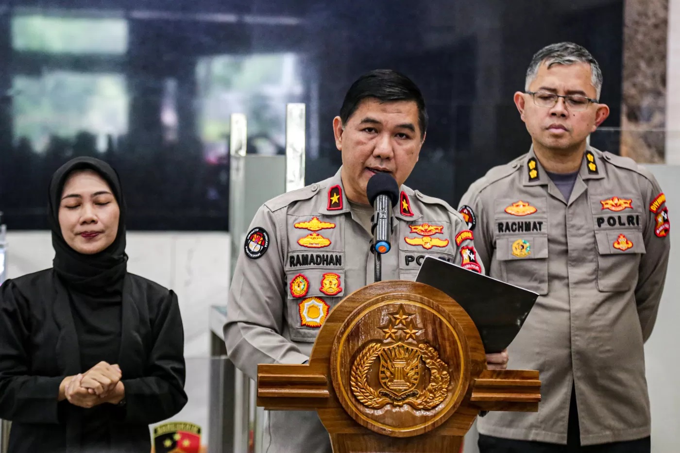 Karo Penmas Divisi Humas Polri Brigjen Pol Ahmad Ramadhan memberikan keterangan kepada media di Bareskrim Mabes Polri, Jakarta, Selasa (8/8/2023). (Salman Toyibi/Jawa Pos)