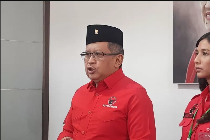 Sekretaris Jenderal PDIP Hasto Kristiyanto di Kantor DPD PDIP Provinsi Banten, Kota Serang, Banten, Minggu (10/9/2023). ANTARA/Narda Margaretha Sinambela.