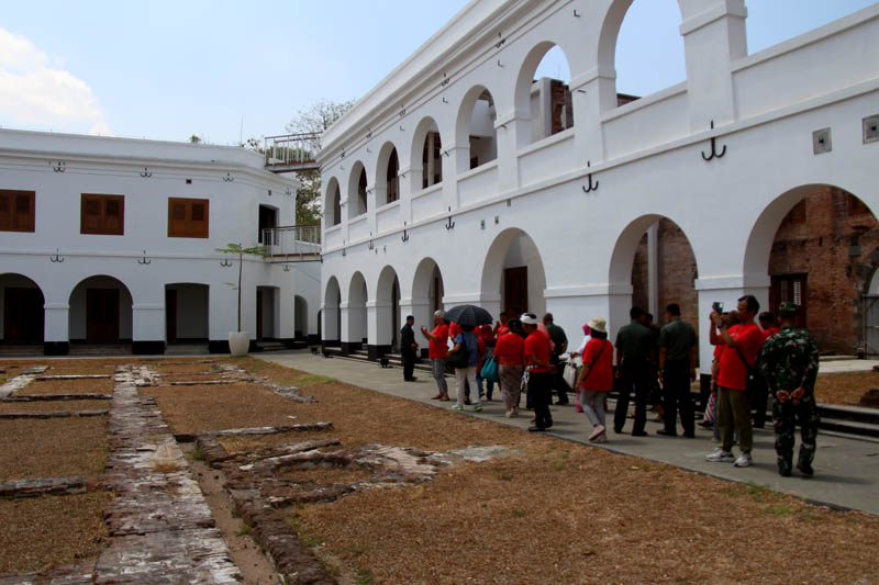 CAGAR BUDAYA: Pemkab Ngawi masih memproses MoU pengelolaan dan teknis saling hibah aset Benteng Pendem dengan Taman Candi. (ASEP SYAEFUL BACHRI/JAWA POS RADAR NGAWI)