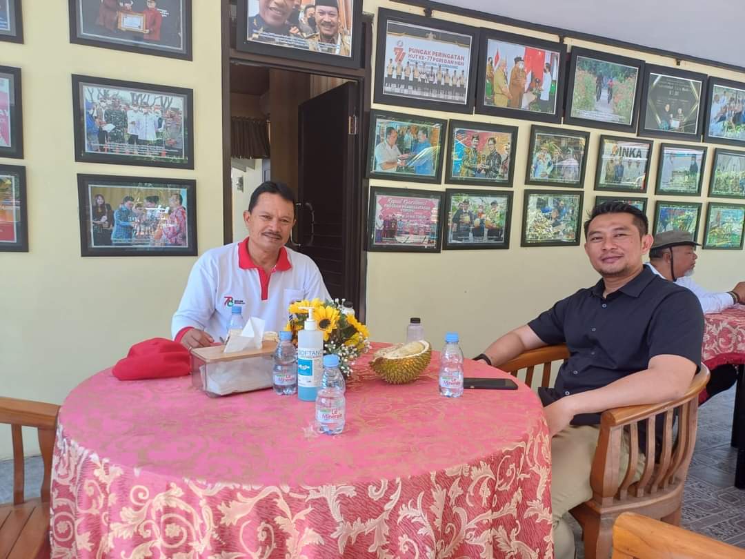 KOMUNIKATIF: Wali kota Maidi bersama dengan Harryadin Mahardika bertemu dalam suatu waktu. (ISTIMEWA)