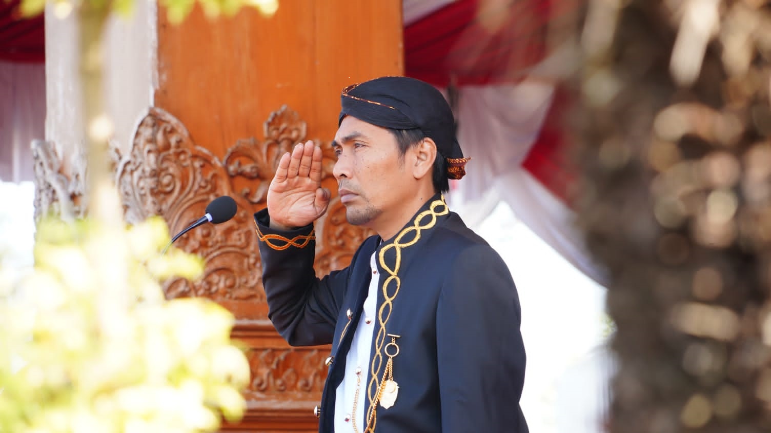 Ahmad Dawami atau Kaji Mbing, di salah satu kegiatan ketika menjabat sebagai Bupati Madiun. (DOKUMEN RADAR MADIUN)