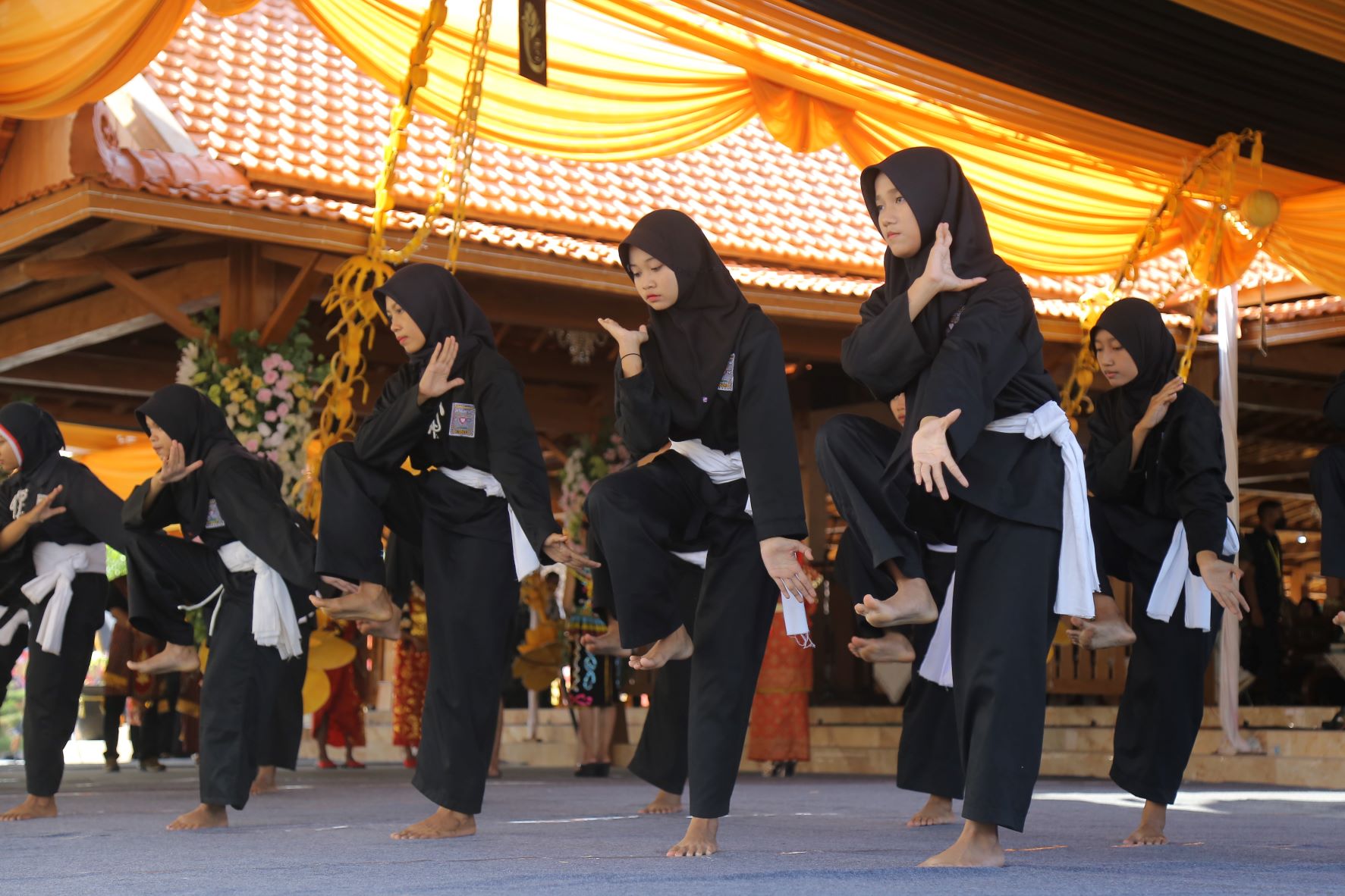 Ilustrasi pencak silat (BAGAS BIMANTARA/RADAR MADIUN)