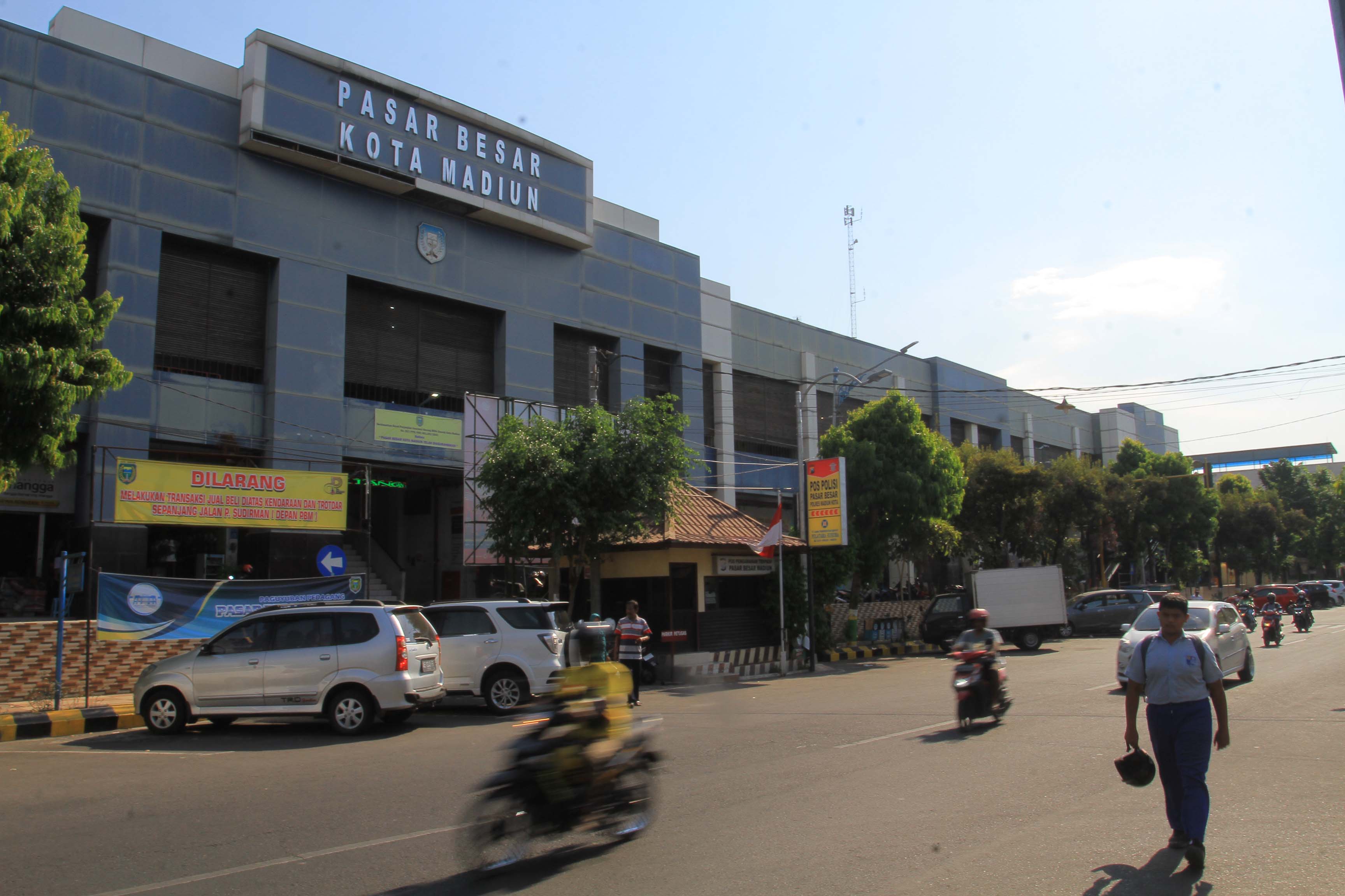PERLU DIPROMOSIKAN: Pemkot Madiun menepis adanya larangan bagi siapapun untuk mengambil foto maupun gambar di PBM.&nbsp;(BAGAS BIMANTARA/RADAR MADIUN)