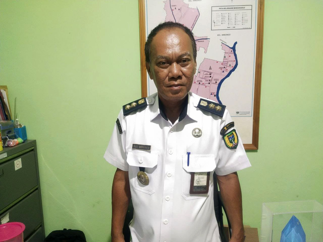 Lurah Manguharjo Agus Budiharto