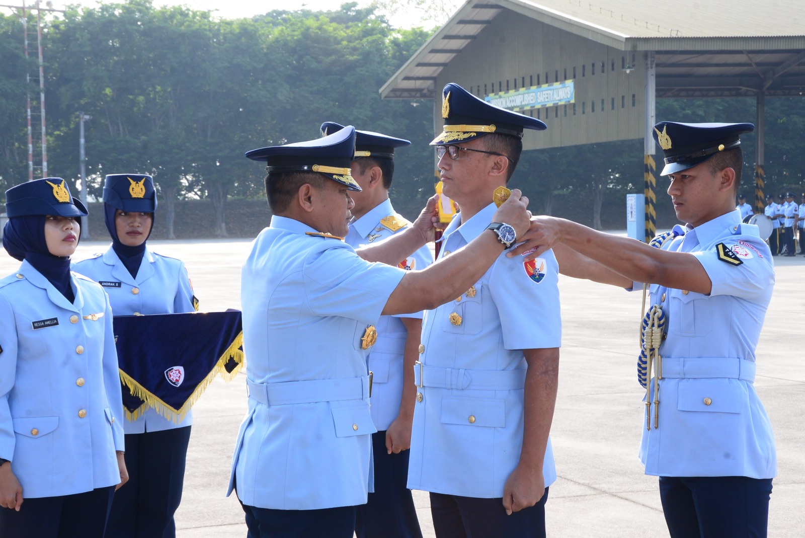 RESMI: Marsma TNI Firman Dwi Cahyono menggantikan Marsma TNI Wastum sebagai komandan Lanud Iswahjudi.