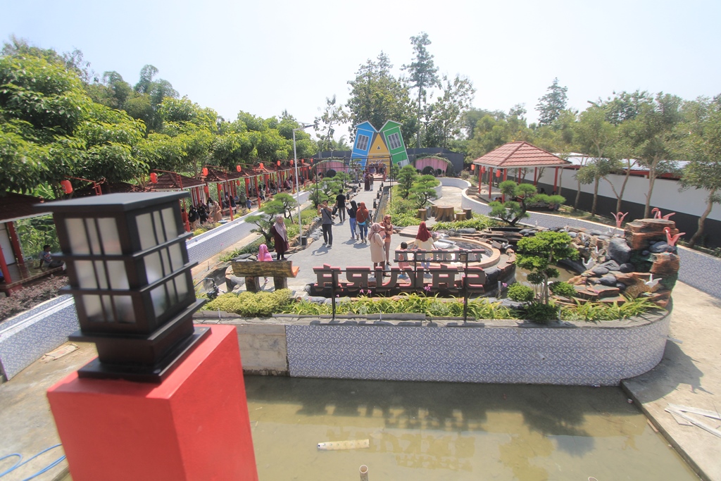 ALA JEPANG: WAW Jaka Tingkir menyajikan spot wisata bernuansa jepang.