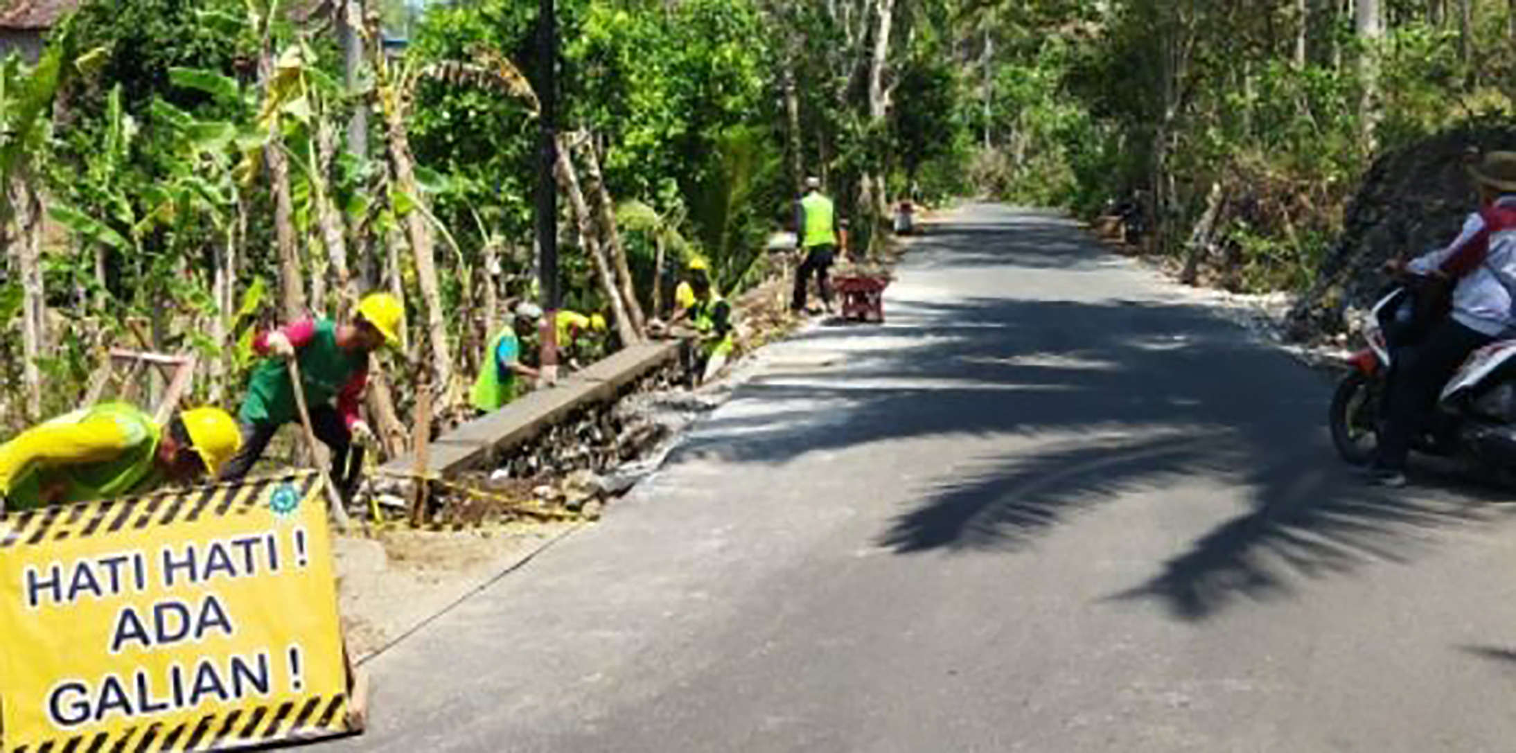 BERPOLEMIK: Proyek pembangunan jalan ruas Dadapan-Watukarung dikhawatirkan terhambat karena munculnya tuntutan ganti rugi lahan terdampak dari sejumlah warga.&nbsp;(ISTIMEWA)