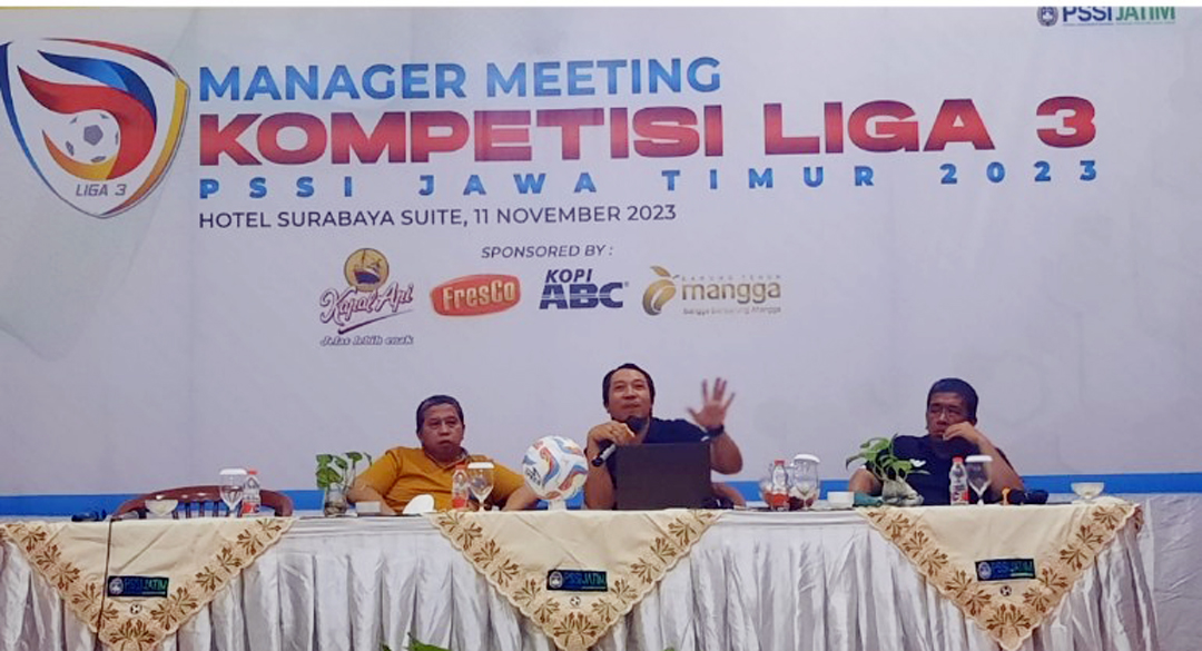 Suasana manager meeting kompetisi Liga 3 Jatim 2023-2024 di Hotel Surabaya Suites, Sabtu lalu. (PSSI JATIM).