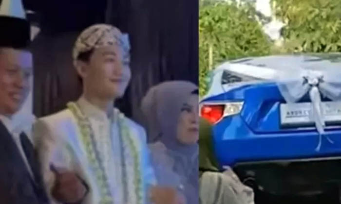 Foto pria asal Pati memberikan mobil sport senilai Rp 1 miliar saat seserahan. (ISTIMEWA )