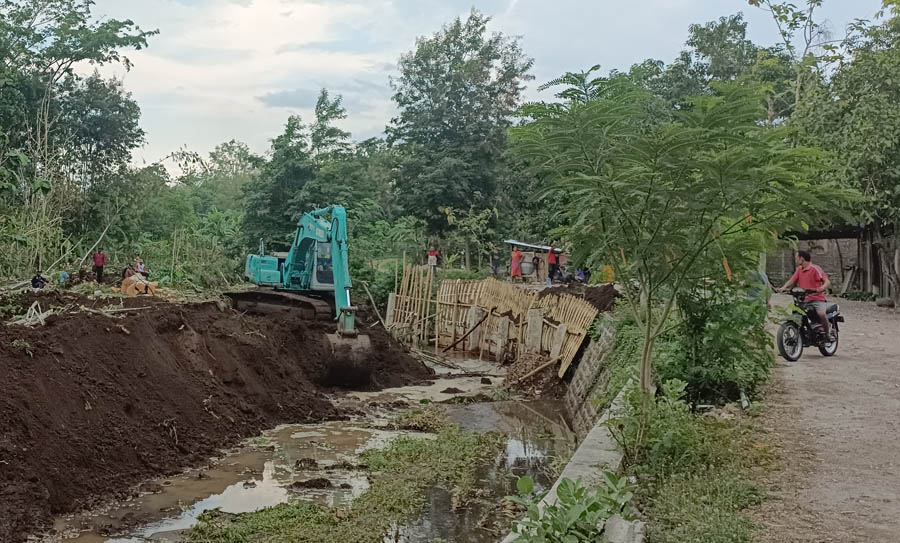 Ilustrasi Foto : Salah satu normalisasi sungai di Desa Brahu, Kecamatan Siman, Ponorogo, beberapa waktu lalu.