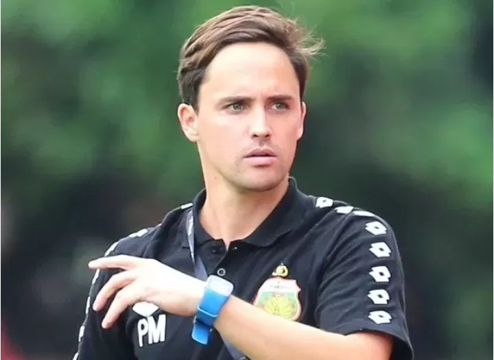Pelaih Bhayangkara FC Paul Munster.
