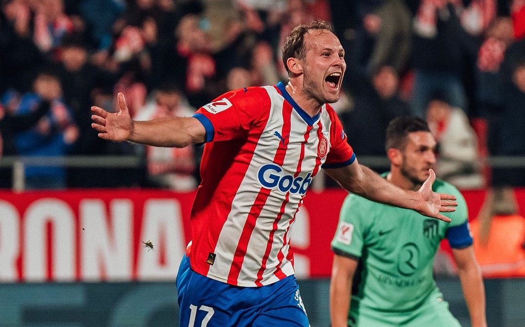 Selebrasi Daley Blind usai mencetak gol. (Instagram/@gironafc)