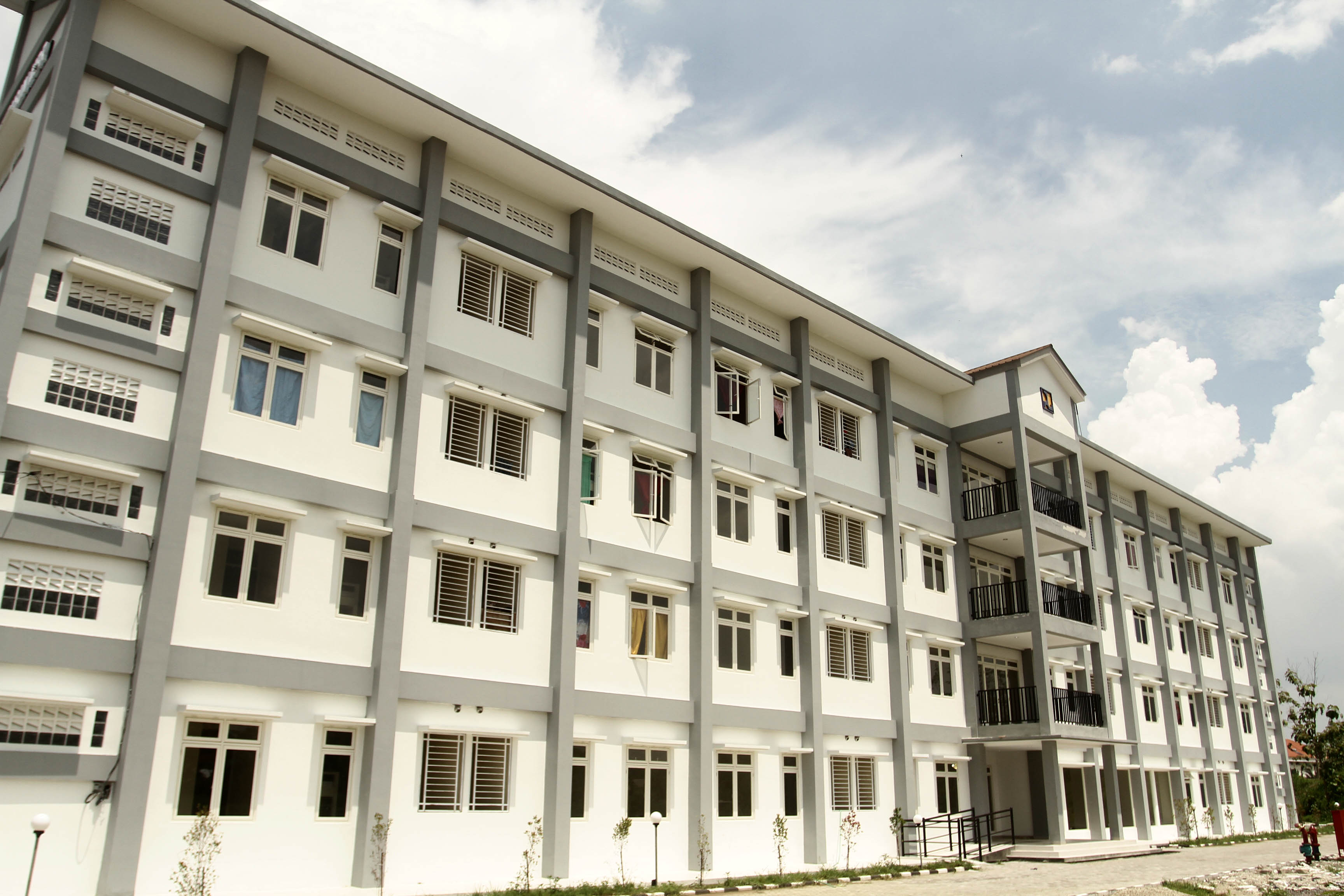 FLAT: Tingkat okupansi Rusunawa Hayam Wuruk di Kelurahan/Kecamatan Manguharjo baru sekitar 50 persen yang mayoritas dihuni oleh warga Jalan Ekoproyo terdampak relokasi. (BAGAS BIMANTARA/RADAR MADIUN)