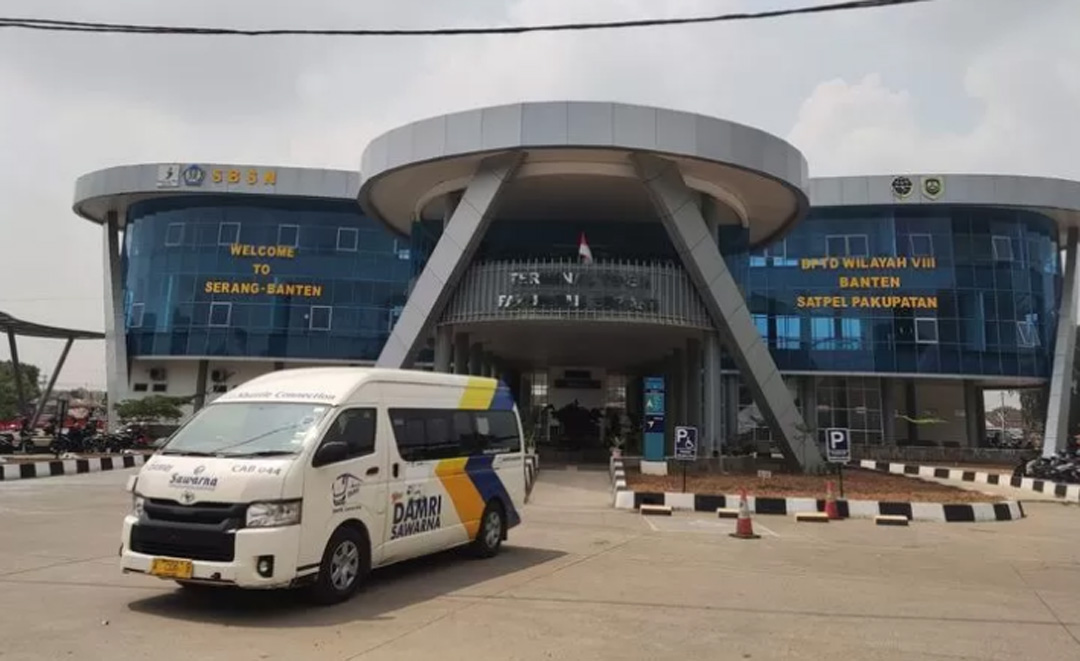 Trayek Damri yang bakal digunakan untuk transportasi JLS yaitu tipe HiAce (DAMRI),