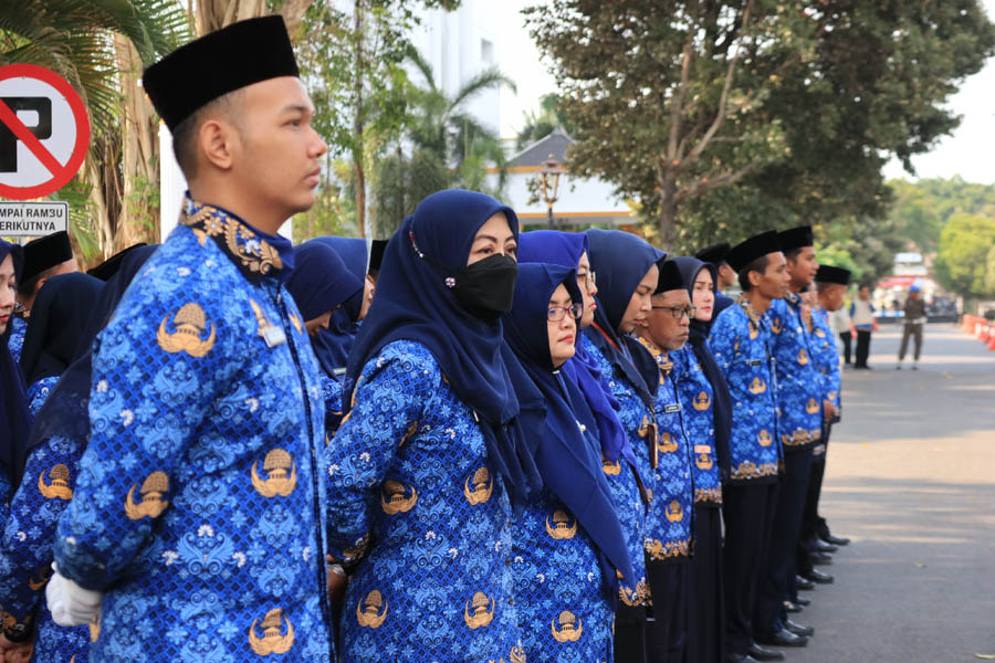 Ilustrasi Foto : PNS Lingkup Pemkab Ponorogo.