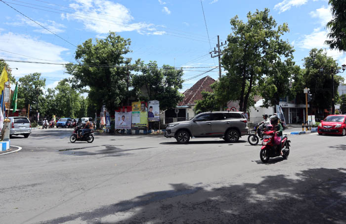 JALUR PADAT: Simpang Jalan Sultan Agung dan Ahmad Dahlan jadi salah satu titik kepadatan arus lalu lintas saat jam sibuk.