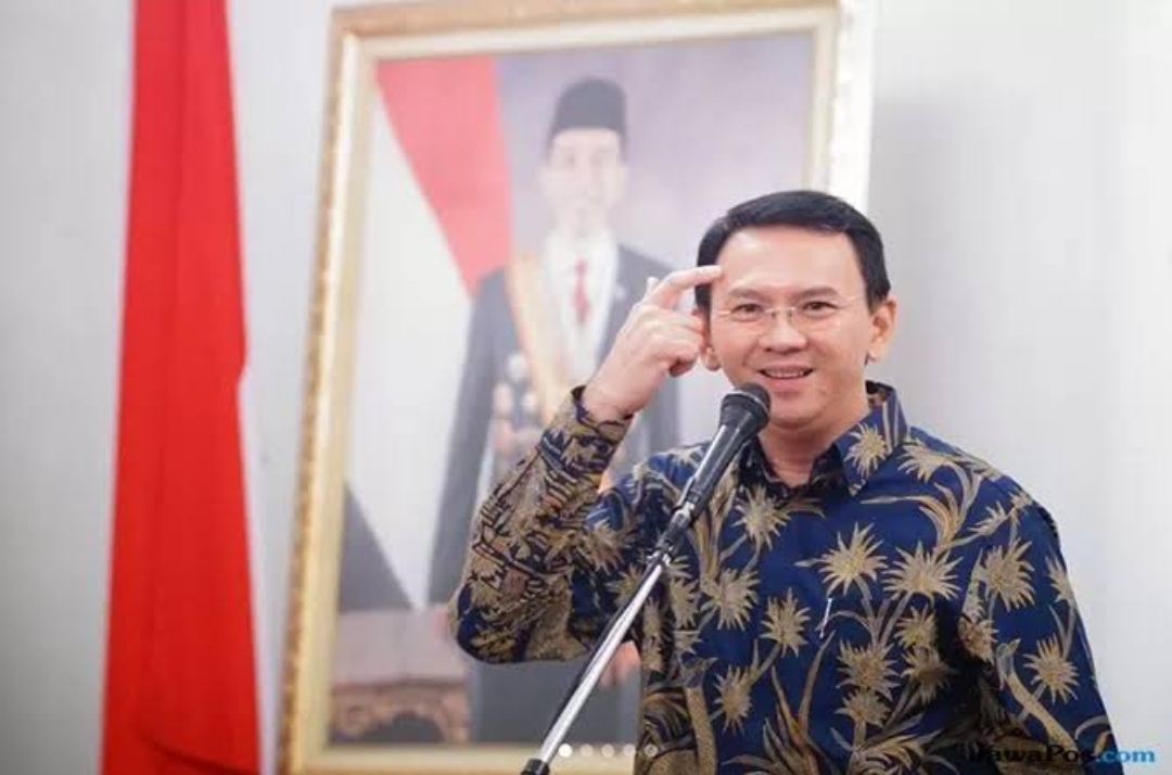 LOGIS: Ahok resmi mundur dari Komisaris Utama PT Pertamina (Persero) demu mendukung pasangan Ganjar-Mahfud MD. (JAWA POS)