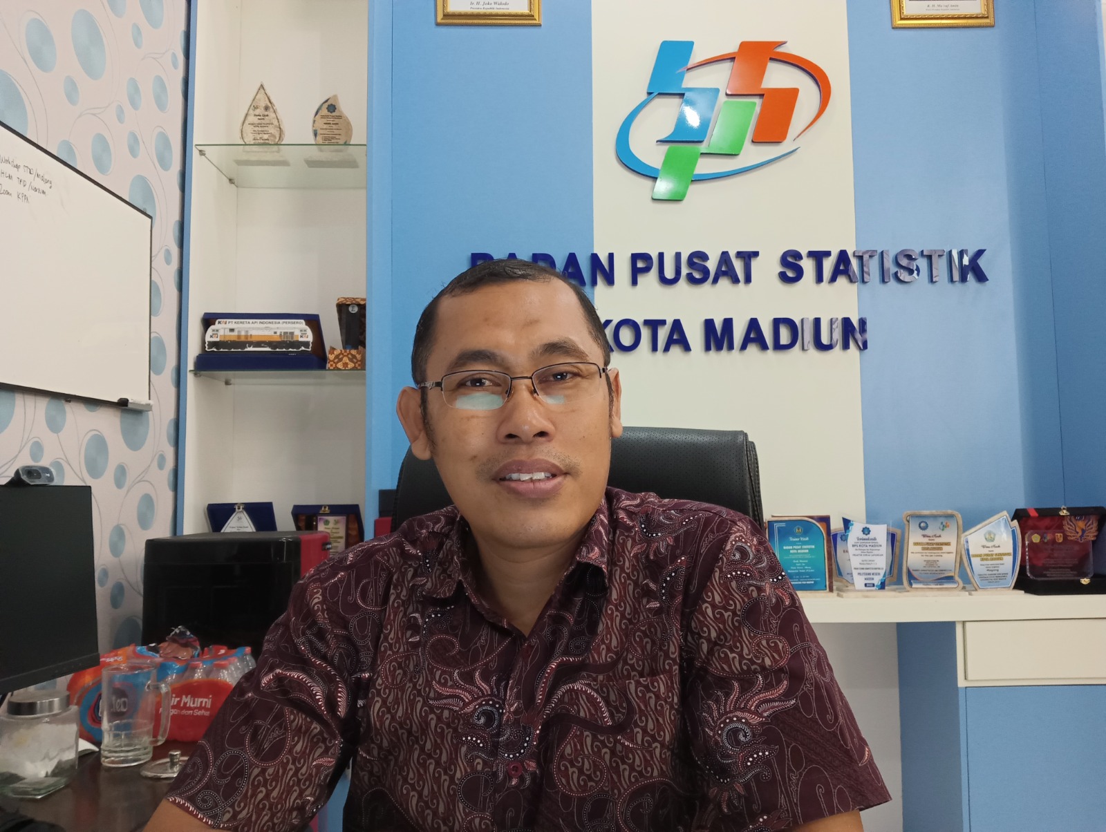Kepala BPS Kota Madiun Abdul Aziz. (ERLITA HERMININGSIH/RADAR MADIUN)