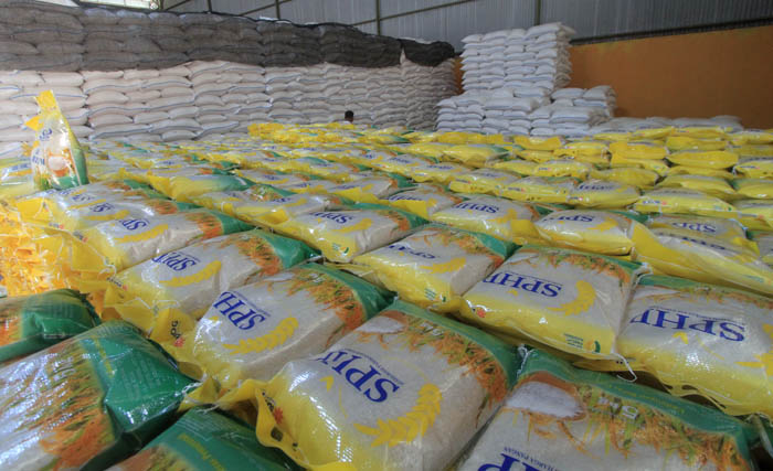 Ilustrasi beras SPHP