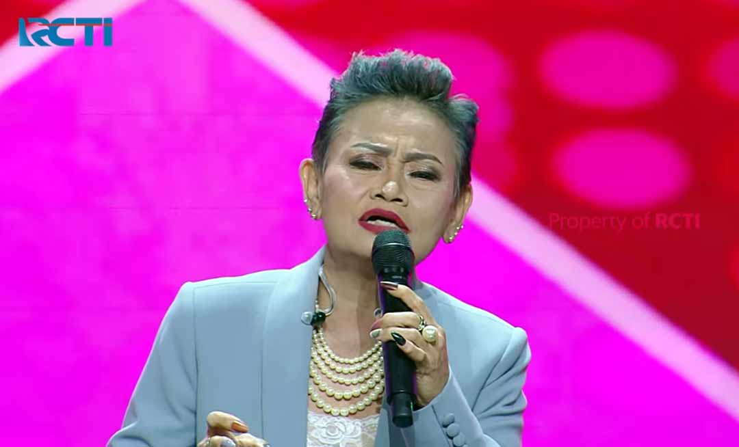 Aksi Oma Tetje tadi malam. (YouTube)