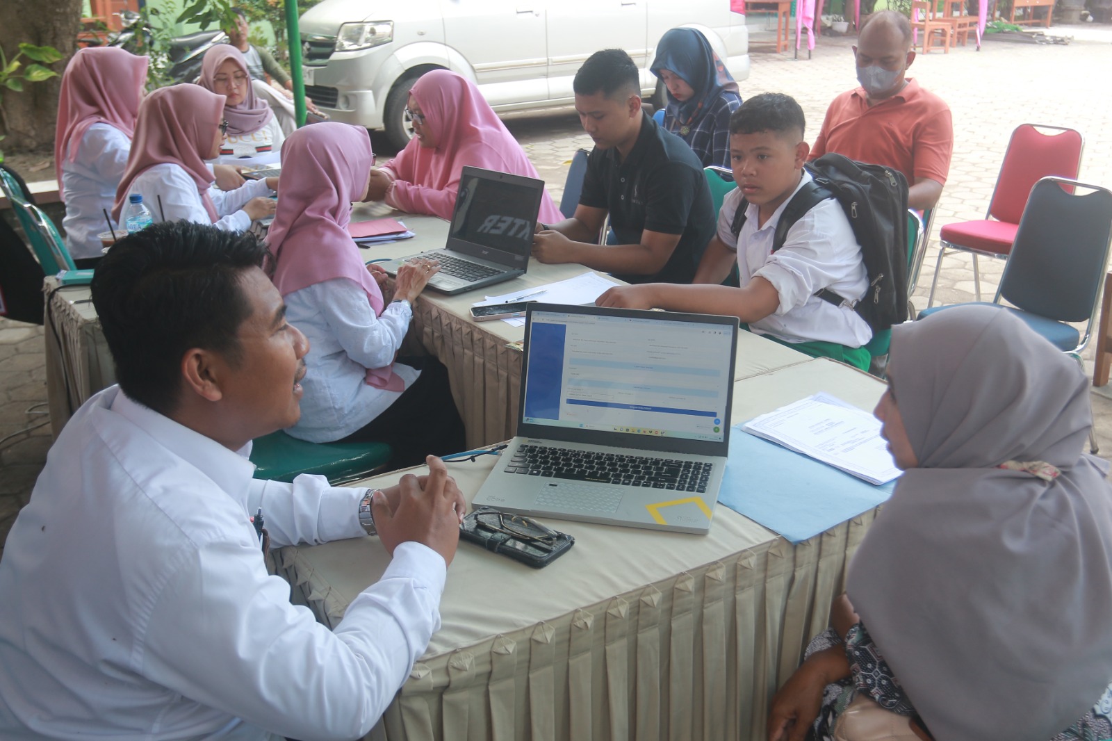 AKTIVITAS PENDIDIKAN MADRASAH: PPDB 2024/2025 lingkup madrasah di Kota Madiun telah dibuka. (BAGAS BIMANTARA/JAWA POS RADAR MADIUN)