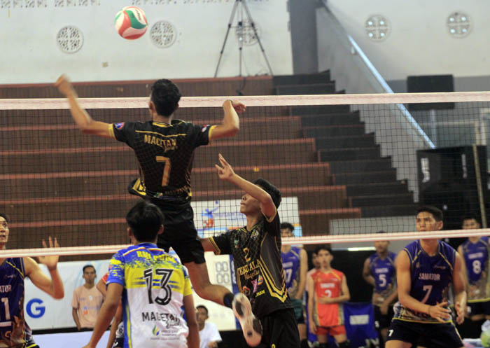 BELUM BERUNTUNG: Tebu Alam Magetan kalah tiga set langsung menghadapi Surabaya Flame,&nbsp;Kamis (29/2) kemarin.