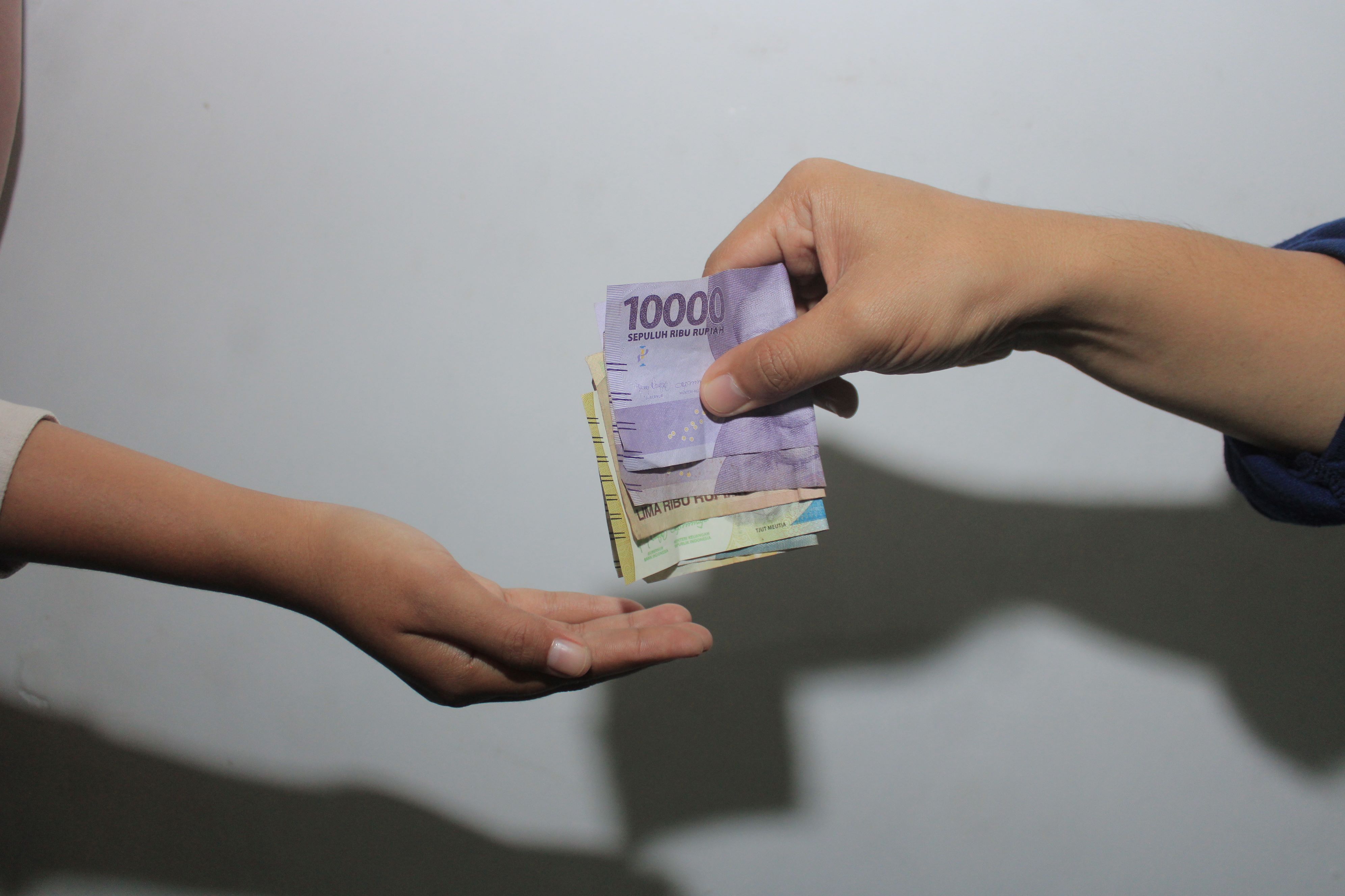 ILUSTRASI: Baznas Magetan mengubah ketetapan zakat fitrah tahun ini mengacu kenaikan harga beras. (AJI PUTRA/RADAR MAGETAN)