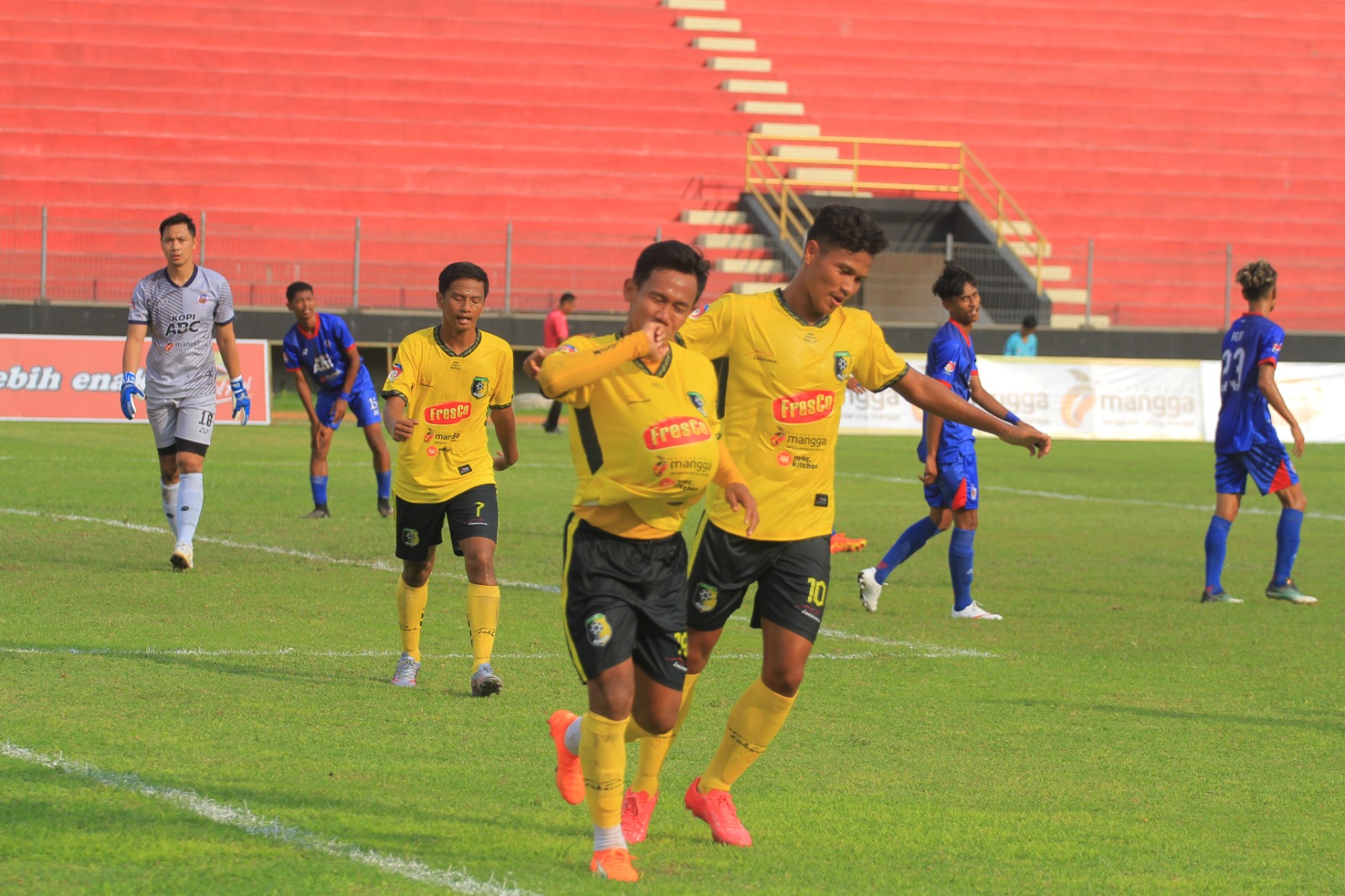 KLUB LEGENDARIS: Kelanjutan nasib PSM Madiun menjelang bergulirnya Liga 3 Nasional masih mengundang tanya. (BAGAS BIMANTARA/JAWA POS RADAR MADIUN)