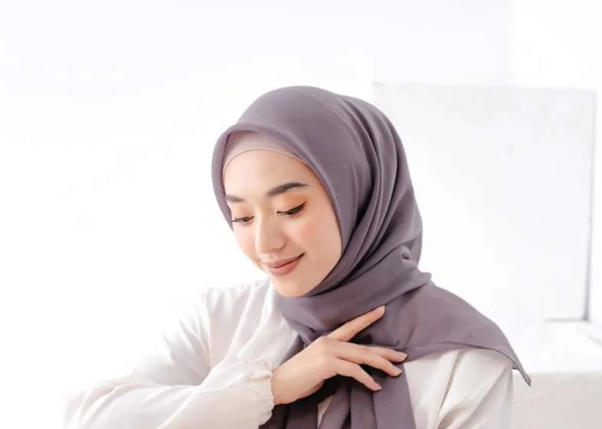Rekomendasi jilbab. (BLIBLI)