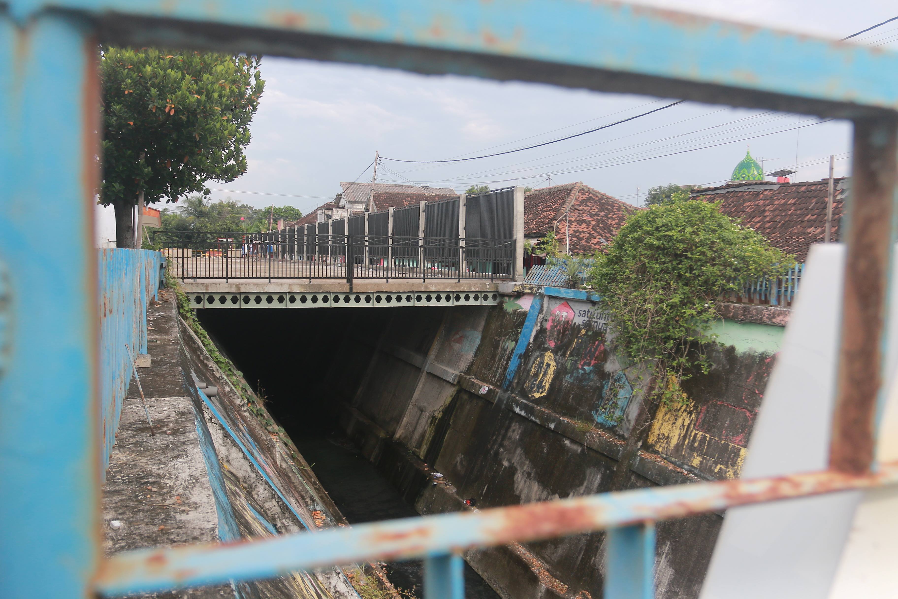 DITATA: Pembangunan Pasar Sonokeling pada tahun ini bakal terintegrasi dengan penataan kawasan saluran Pancasila yang sudah selesai dibangun tahun lalu. (BAGAS BIMANTARA/RADAR MADIUN)