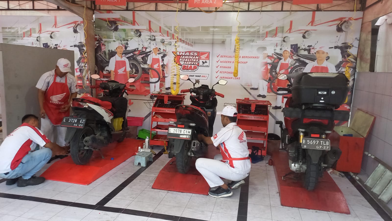 LENGKAP: Fasilitas berupa servis sepeda motor disediakan di BSH.