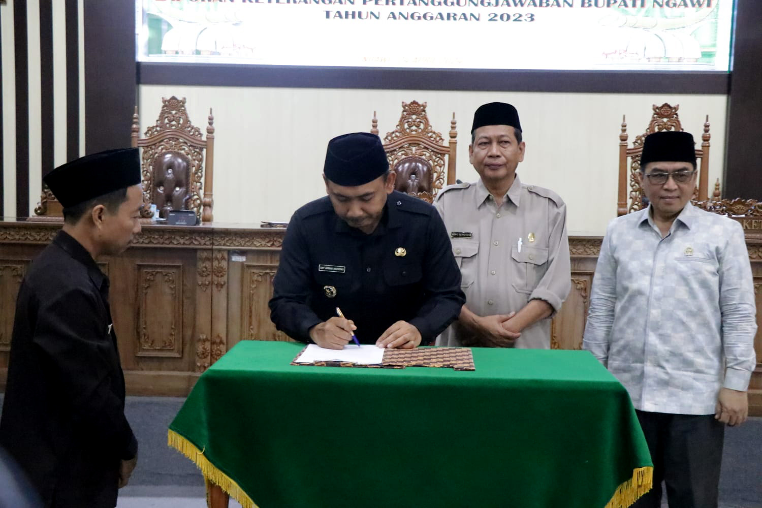LKPJ TERAKHIR: DPRD Ngawi menggelar rapat paripurna penyampaian rekomendasi LKPj bupati 2023, Rabu (24/4).