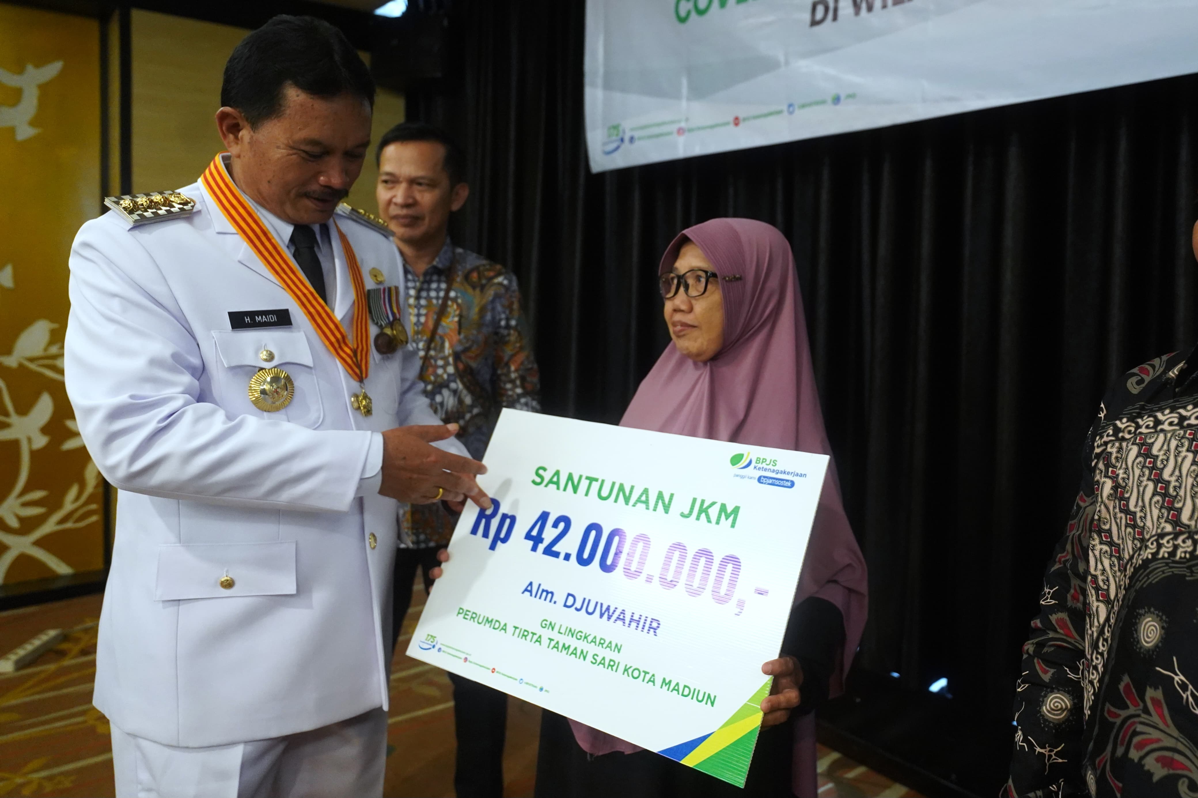 JAMINAN SOSIAL: Pemkot Madiun berencana memperluas kepesertaan JKK dan JKN tahun ini. (KOMINFO KOTA MADIUN)