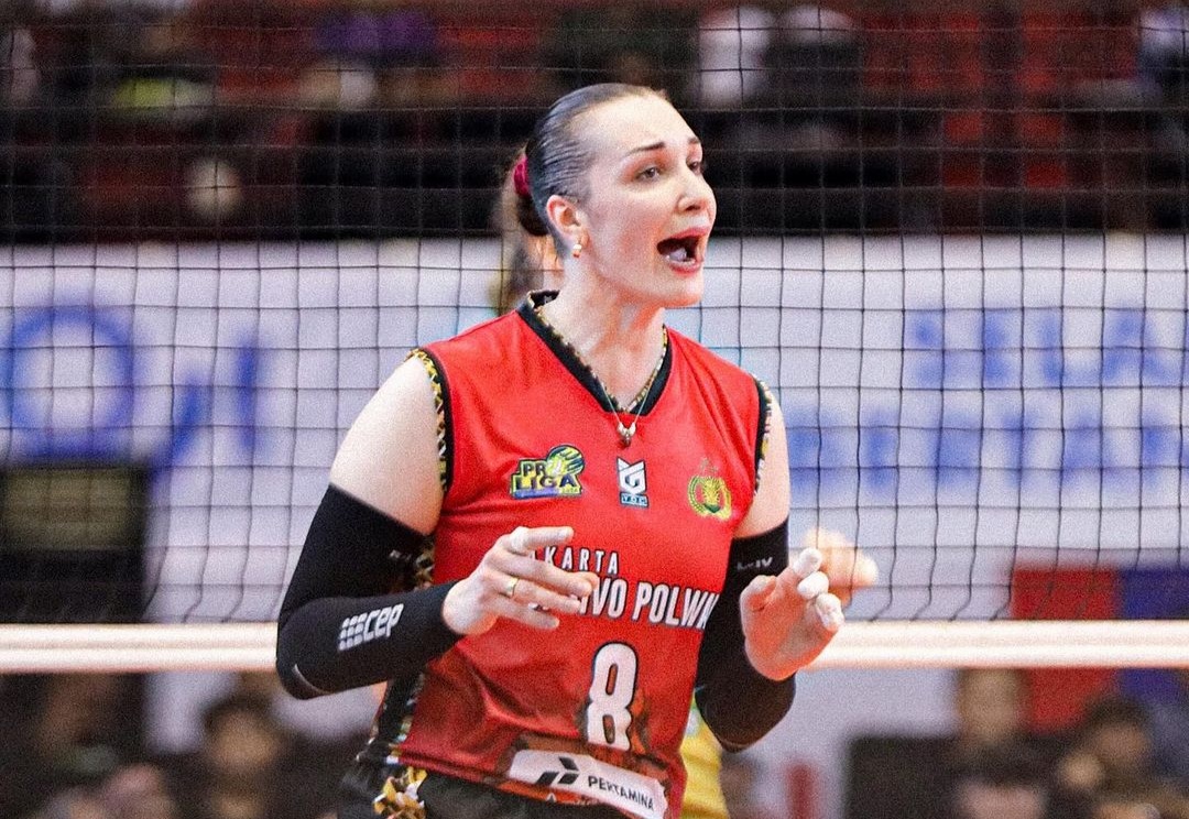 Irina Voronkova langsung tampil ganas bersma Popsivo Polwan.