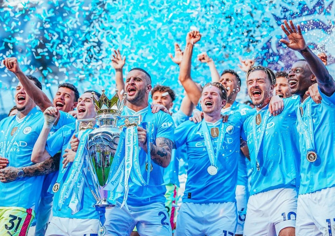 Selebrasi juara Manchester City tadi malam.