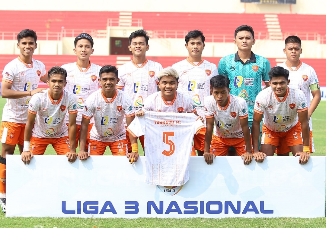 Tornado FC menjadi satu-satunya tim luar Jawa yang lolos 8 besar.