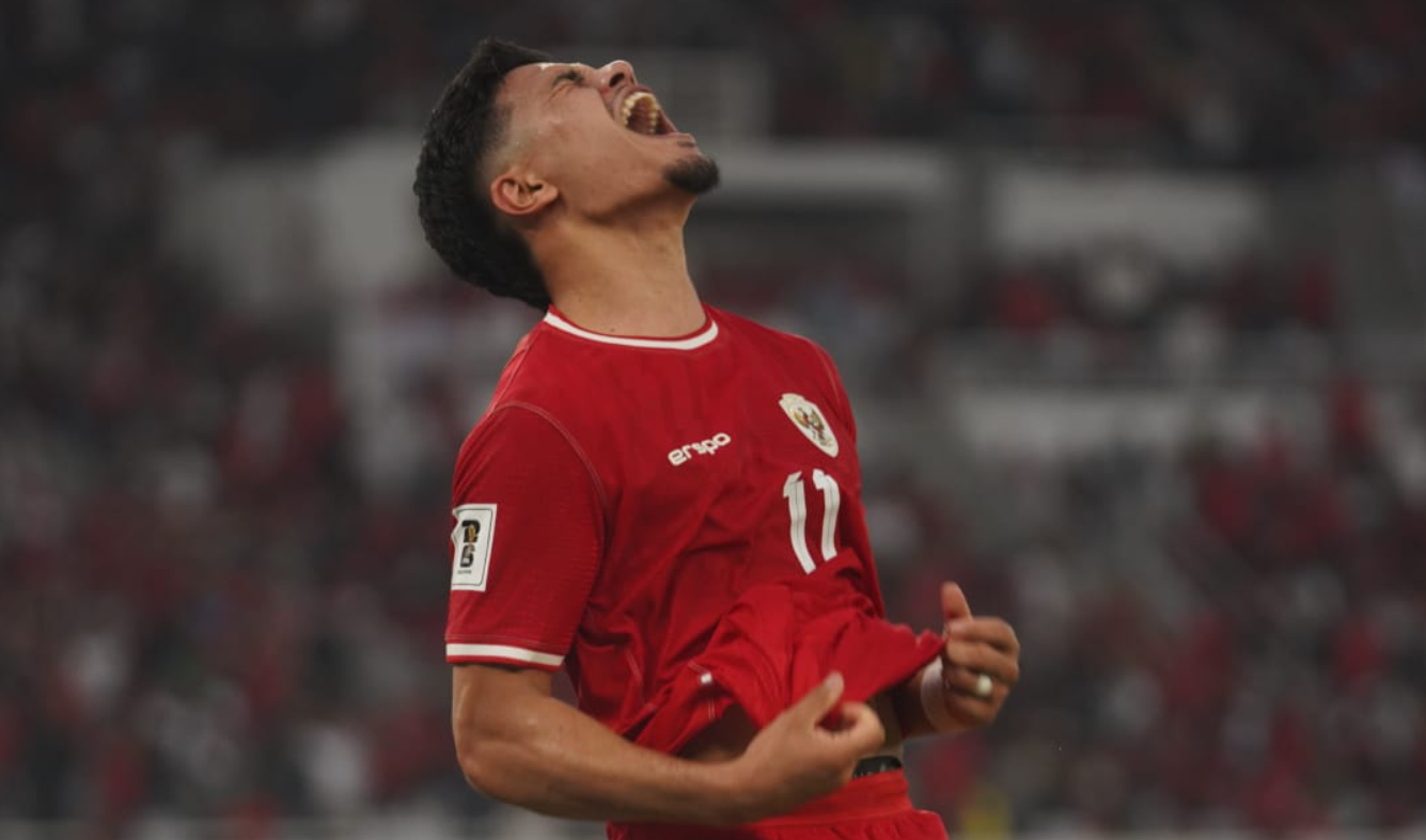 KECEWA BERAT: Ekspresi Ragnar Oratmangoen usai gagal memanfaatkan peluang saat Indonesia menghadapi Irak, Kamis (6/6). (PSSI)