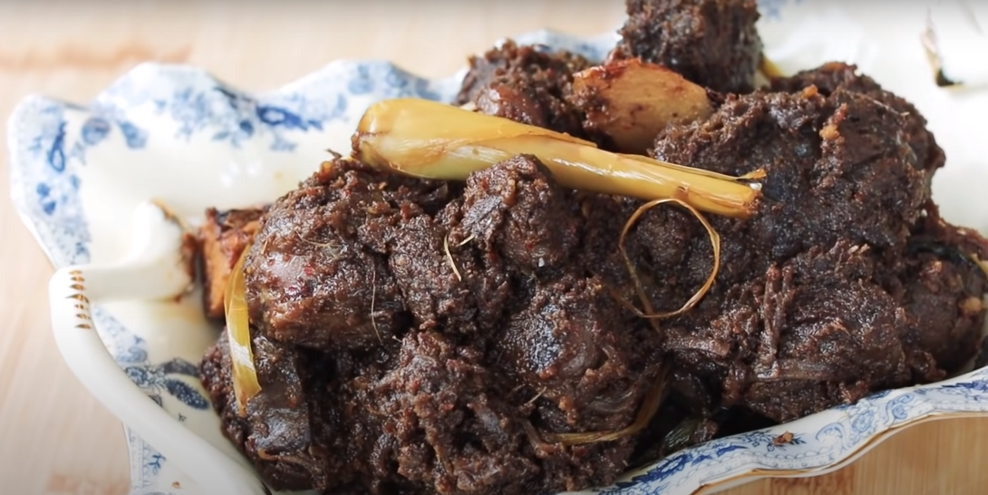 Resep rendang daging sapi ala Chef Devina Hermawan (YOUTUBE)