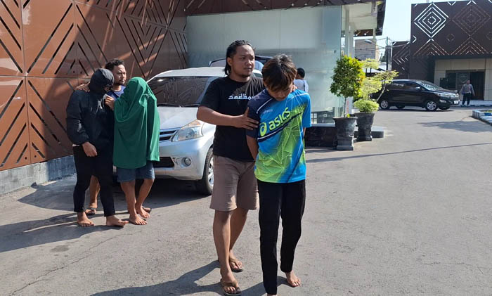 AKIBAT JUDI ONLINE: Remaja belasan tahun asal Ngawi ditangkap atas kasus pencurian motor.