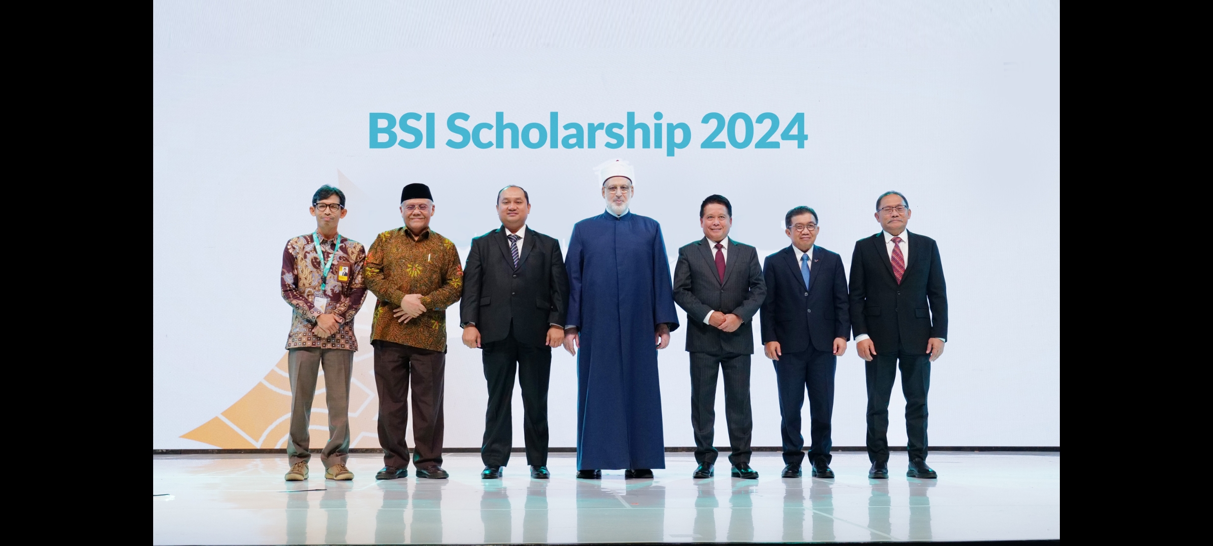 PEMBANGUNAN MANUSIA: Bank Syariah Indonesia Tbk (BSI) saat peluncuran program BSI Scholarship 2024. (BSI)