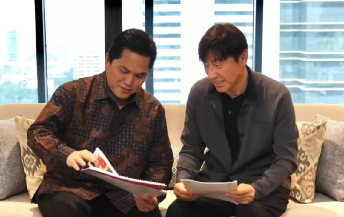 AKHIR KEMESRAAN?: Ketum PSSI Erick Thohir dan Pelatih Timnas Indonesia Shin Tae-yong. (JAWAPOS.COM)