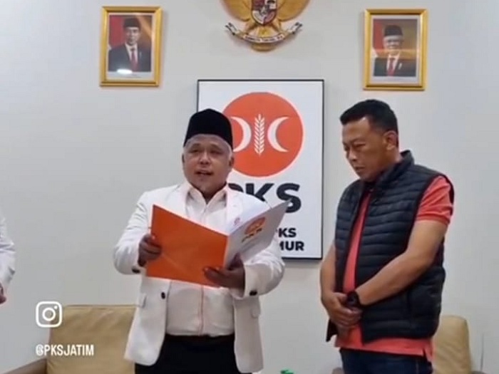 FINAL: Bupati Ponorogo menerima surat rekomendasi dari partai PKS beberapa waktu lalu untuk pencalonan di pilkada.