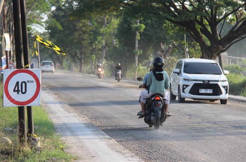 Ilustrasi foto : Salah satu proyek infrastrukur di Ngawi yang diperbaiki tahun 2024. Pengadaan barang dan jasa awal tahun 2025 ditunda sementara waktu.