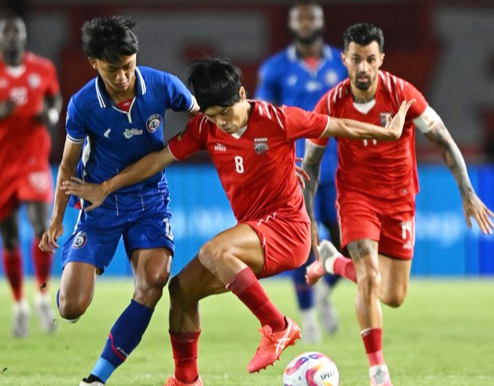 Kedua tim memiliki beberapa peluang di babak 1 namun tak ada yang berbuah gol.